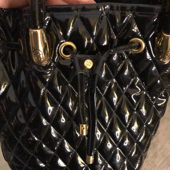 Patent Leather Marino Orlandi Black Bucket Bag Quilted EUC 19” drop handle - Picture 4 of 9